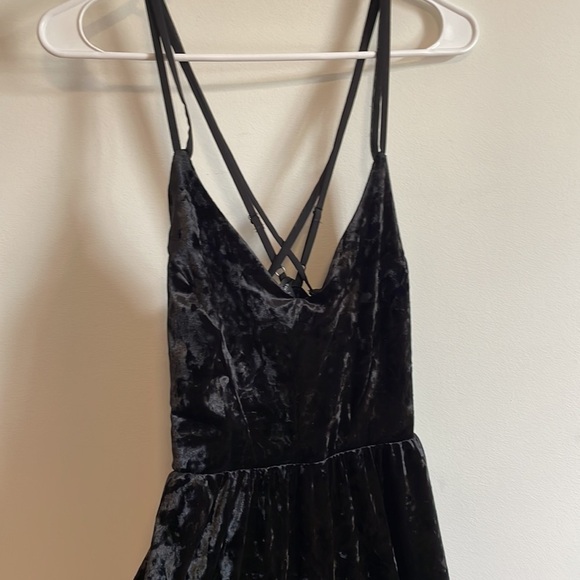 NEW Forever 21 Velour Swing Dress Medium Elastic Black Straps Tank - Picture 5 of 14